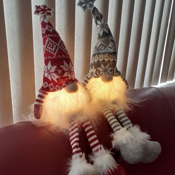 NEW 2 Pack Lighted Christmas Gnomes with Dangling Legs, 19.5Inch - Picture 2 of 10